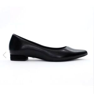 NWOB Antonia Saint Jane Autumn Flats